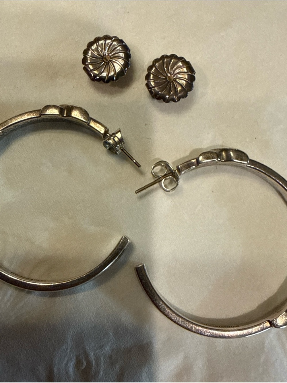 Tiffany & Co. Silver Paloma Picasso Crossover Hoop Earrings - Picture 9 of 12